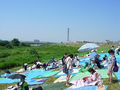 長生橋付近右岸無料席